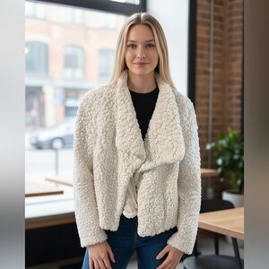 Hollister White Teddy Jacket Plush Cozy Outerwear